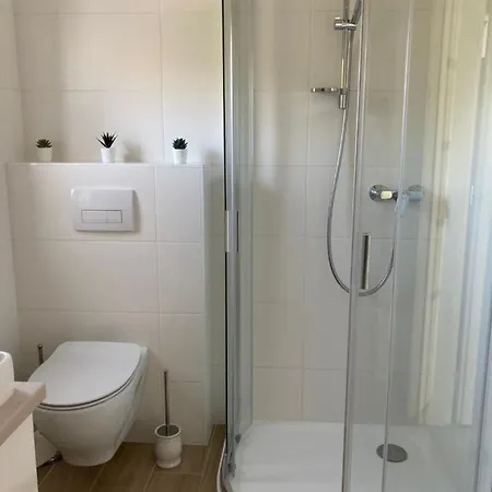 Rizling Apartmanház**** *
