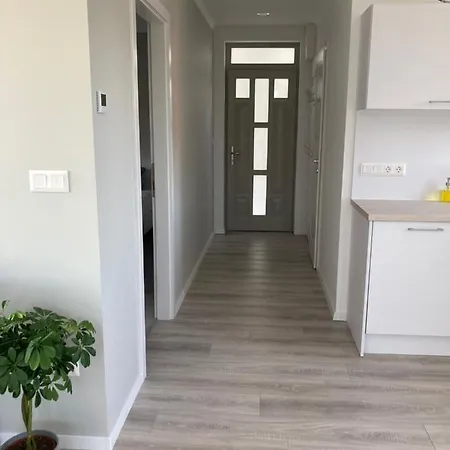 Rizling Apartmanház**** Appartamento Balatonalmádi